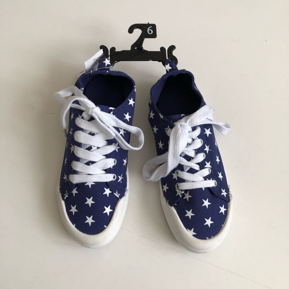 🇺🇸 Walmart Festival Blue Stars 4th of July Sneakers Size 6